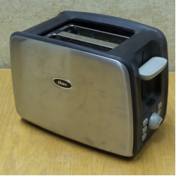 Oster 2 Slice Retractable Cord Toaster
